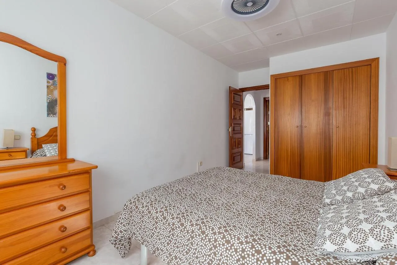 V021 - Neptuno Apartment Roses Spain