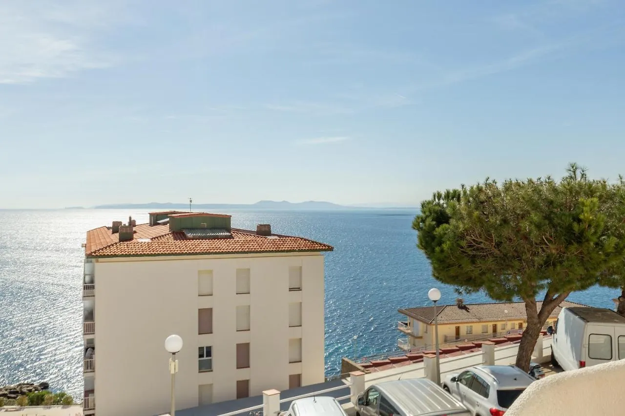 V021 - Neptuno Apartment Roses Spain